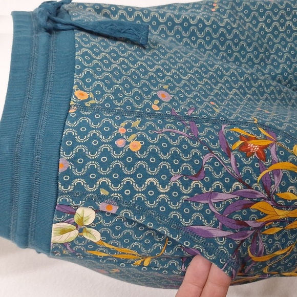 SALE! Johnny Was JW Los Angelos Quiet Luxury French Terry Floral Ankle Pants L - Picture 6 of 16